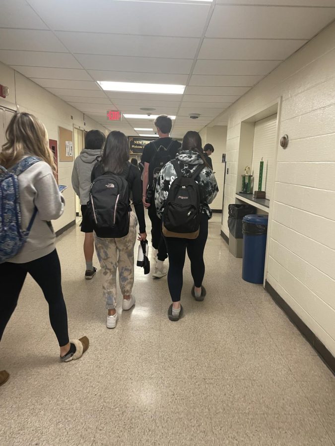After fourth period, students leave their classrooms to walk to lunch. 